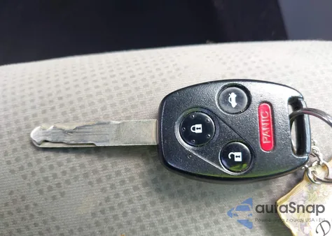 2013 Honda Civic Lx z USA, uszkodzony, nr VIN 2HGFG3B56DH521081